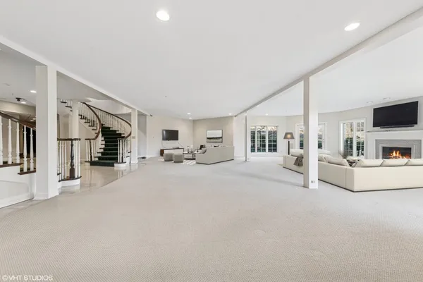 $2,900,000 | 560 Oak Knoll Road, Barrington Hills, IL 60010