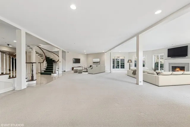 $2,900,000 | 560 Oak Knoll Road, Barrington Hills, IL 60010