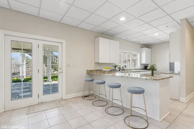 $2,900,000 | 560 Oak Knoll Road, Barrington Hills, IL 60010