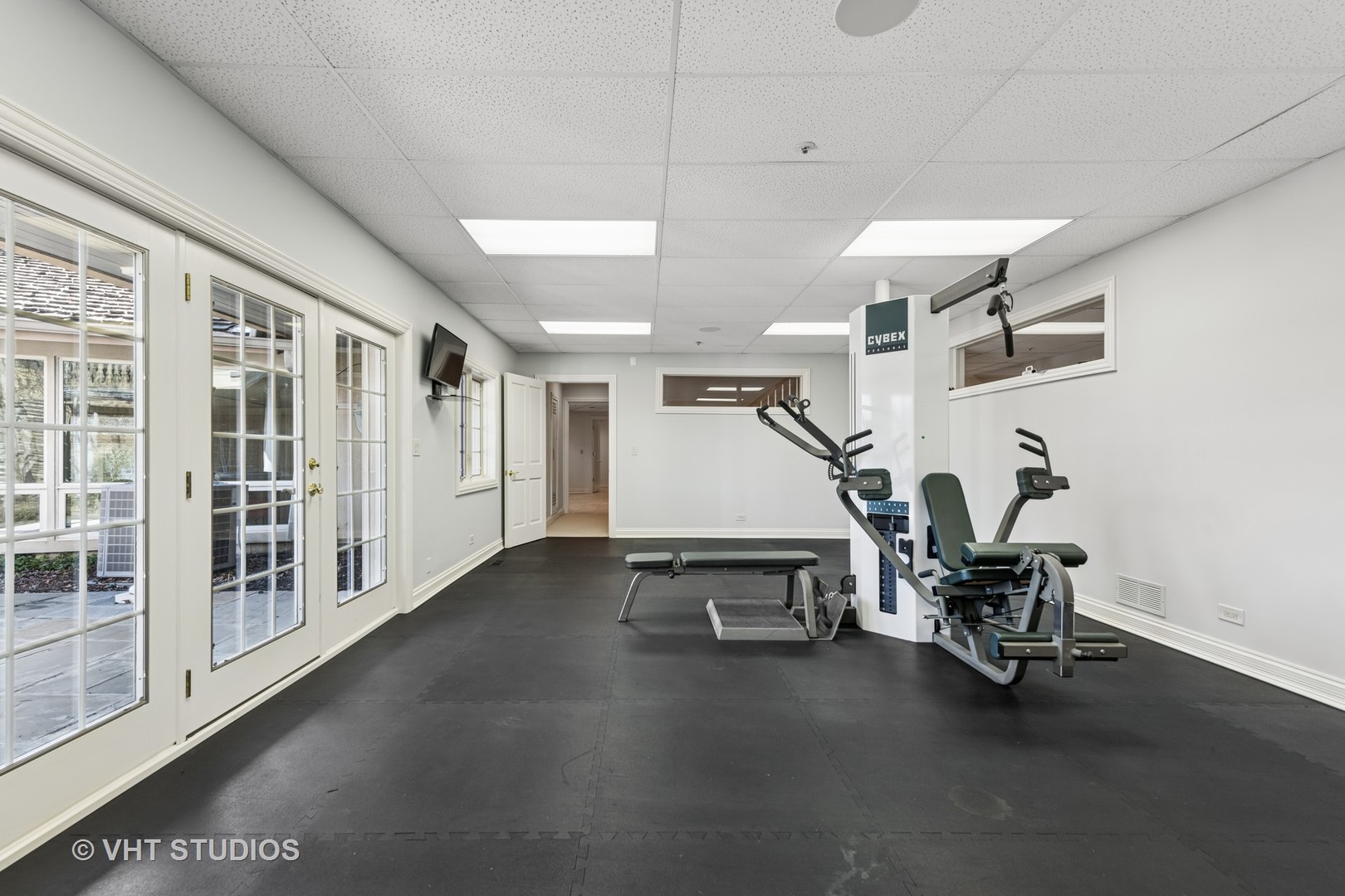 560 Oak Knoll Road Barrington Hills, IL 60010 - Photo 55 of 69 a view of a room with gym equipment