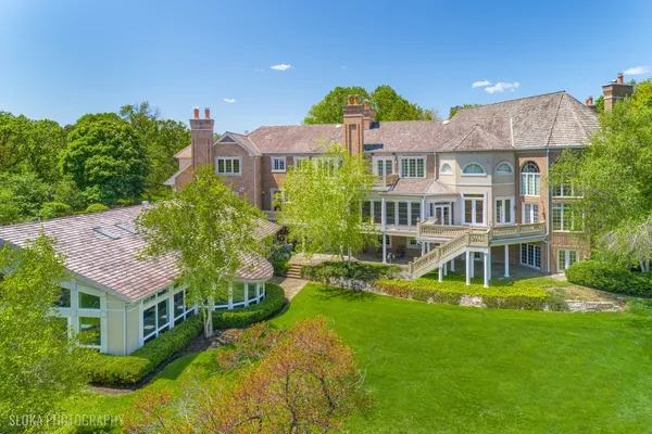 $2,900,000 | 560 Oak Knoll Road, Barrington Hills, IL 60010