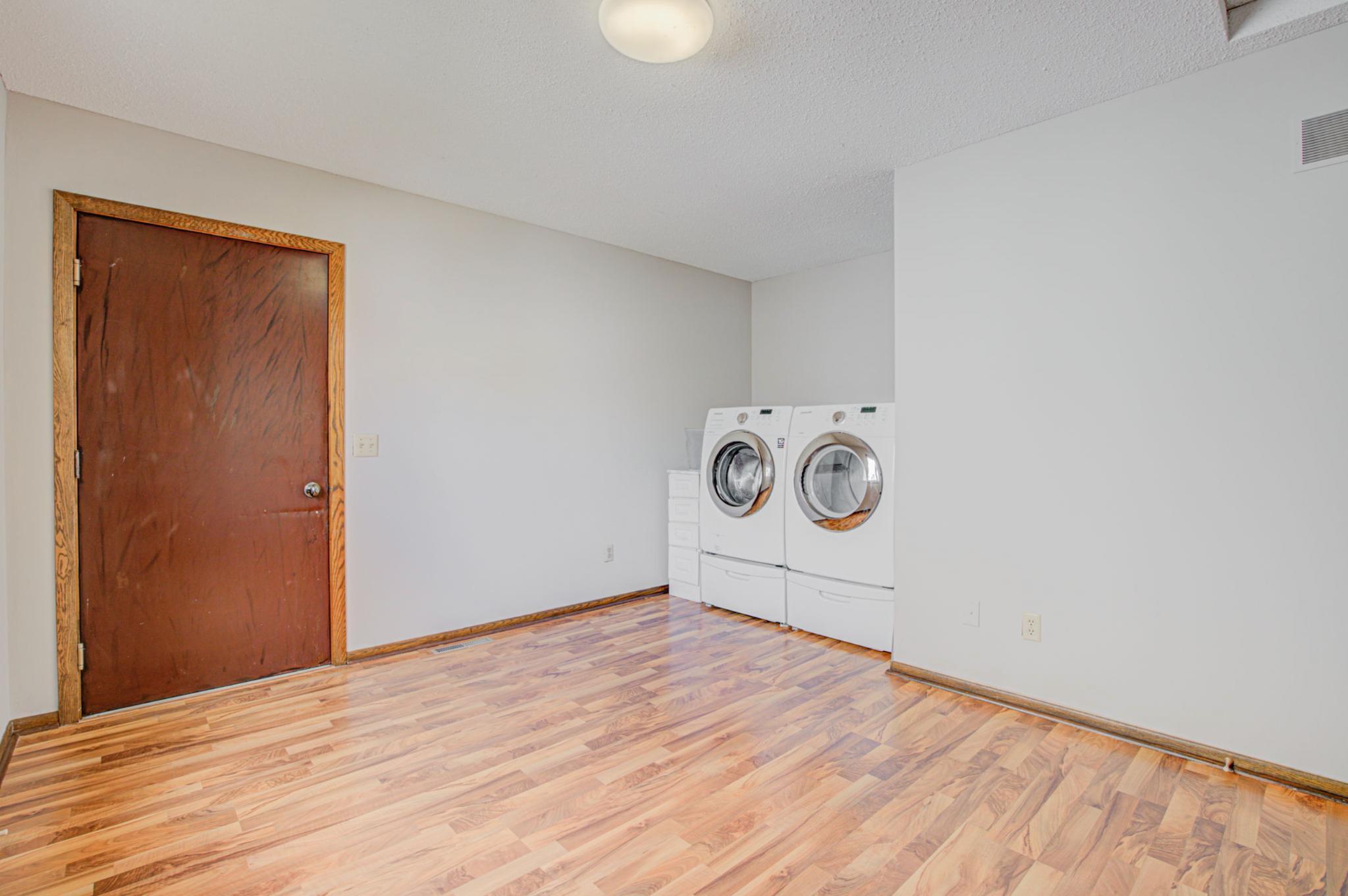 111 Franklin Avenue Southwest Watertown, MN 55388 - Photo 12 of 27