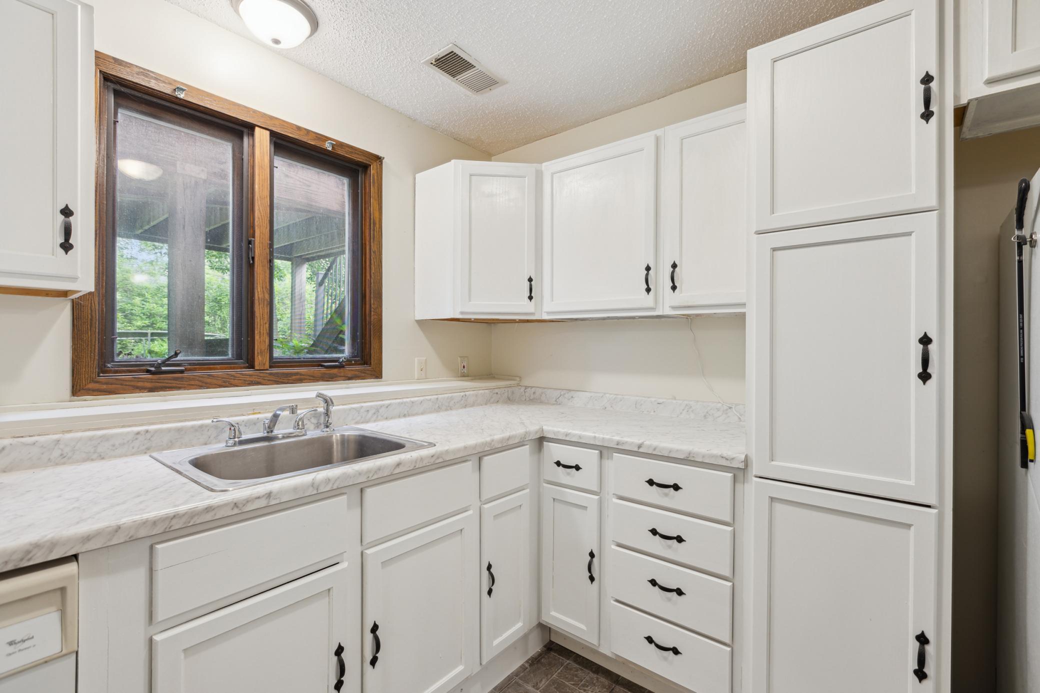 111 Franklin Avenue Southwest Watertown, MN 55388 - Photo 22 of 27