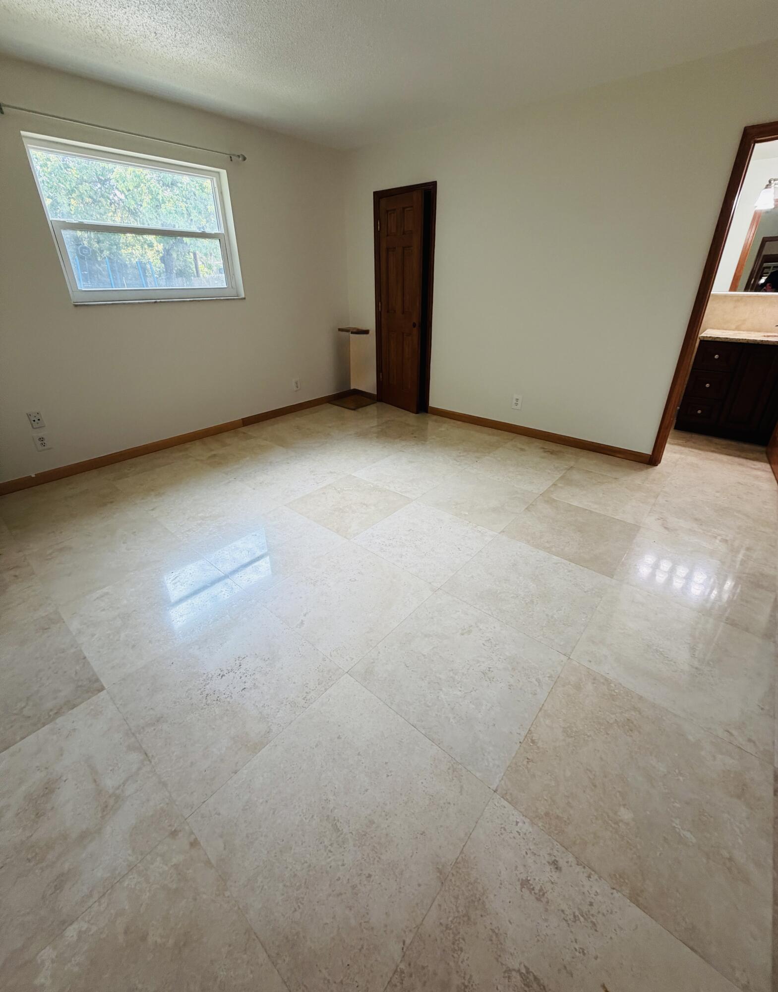 3916 Adams Street Hollywood, FL 33021 - Photo 22 of 38 IMG_9269
