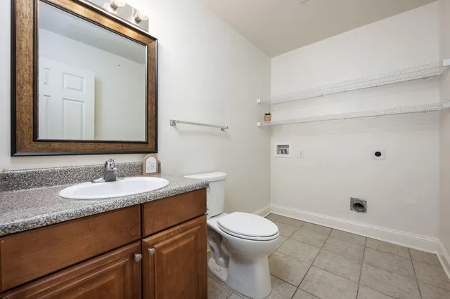 a view of utility room