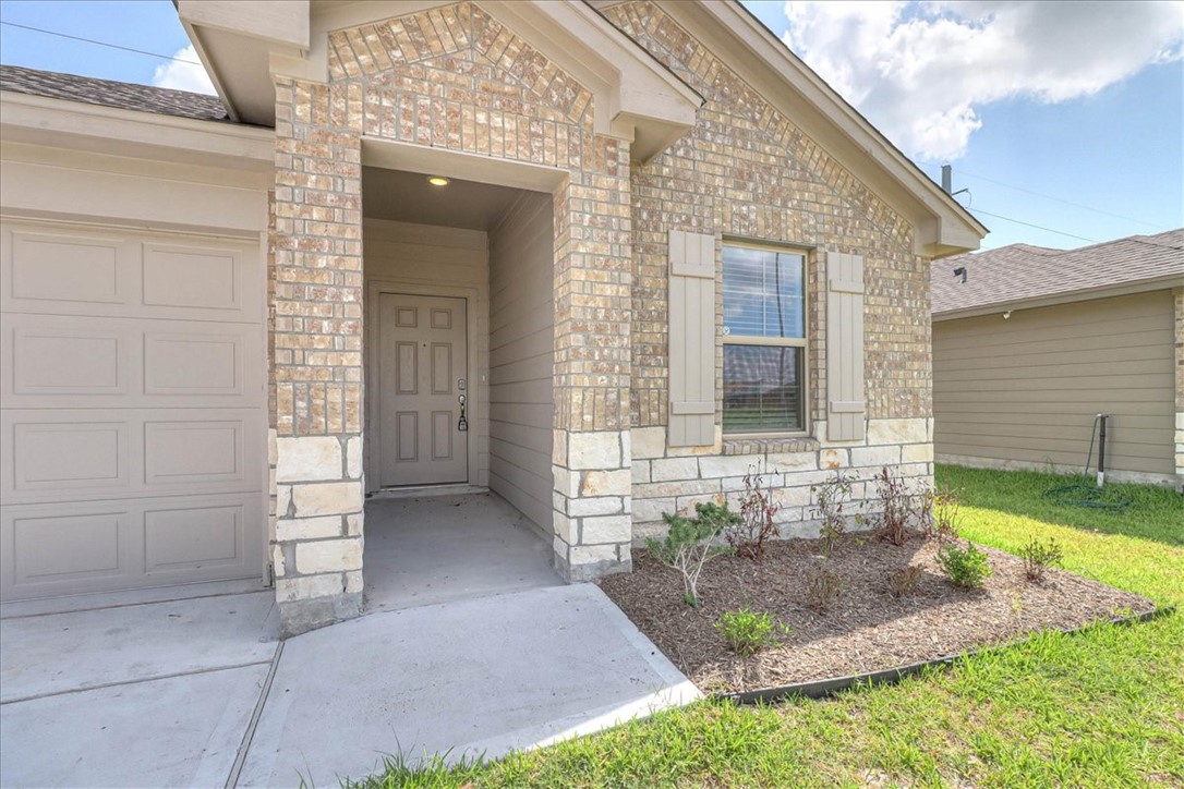 1634 Comfy Way Corpus Christi, TX 78418 - Photo 2 of 39