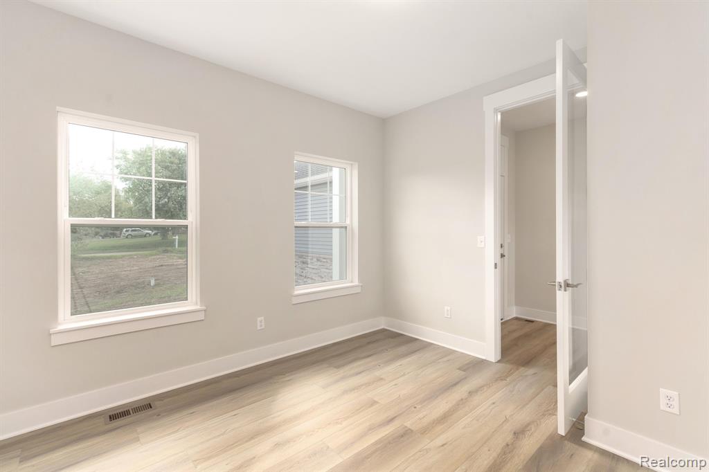 3240 Cedar Lake Road Howell, MI 48843 - Photo 5 of 40