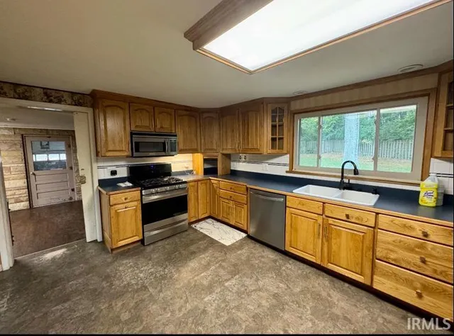 $4,000 | 200 East Glendora Drive, Bloomington, IN 47408