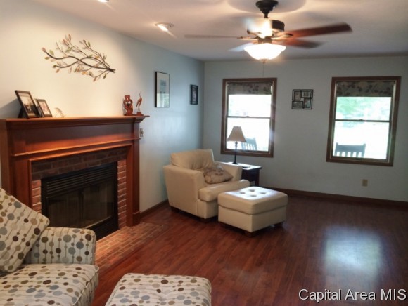 2 Marshall Court Springfield, IL 62712 - Photo 4 of 24