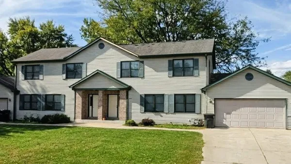 $499,900 | 1925 Beulah Avenue, Unit 1927, East Troy, WI 53120