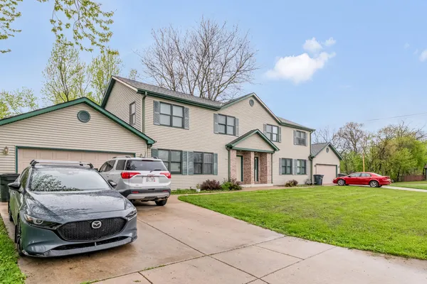 $499,900 | 1925 Beulah Avenue, Unit 1927, East Troy, WI 53120