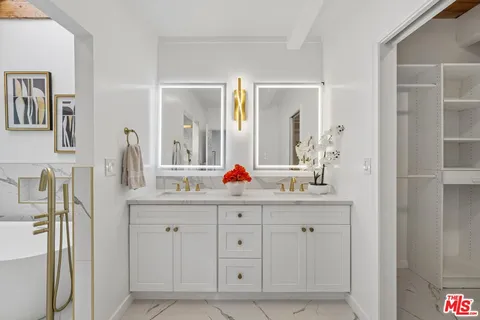 $1,675,000 | 3804 Duray Place, Los Angeles, CA 90008