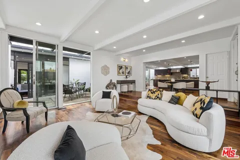 $1,675,000 | 3804 Duray Place, Los Angeles, CA 90008
