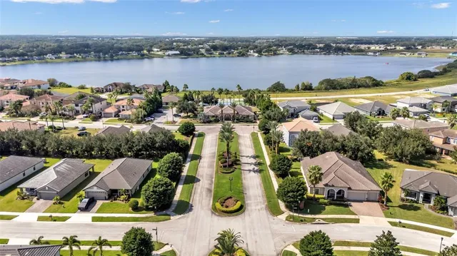 $425,000 | 5150 Villa Crest Way, Auburndale, FL 33823