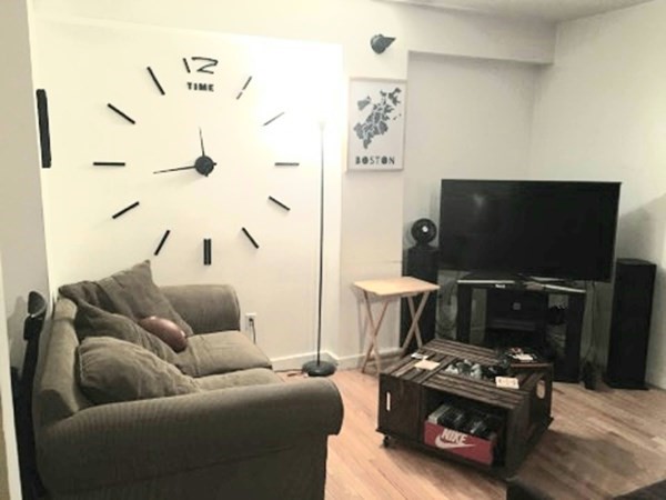 42 Chauncy Street, Unit 4B Boston, MA 02111 - Photo 3 of 6