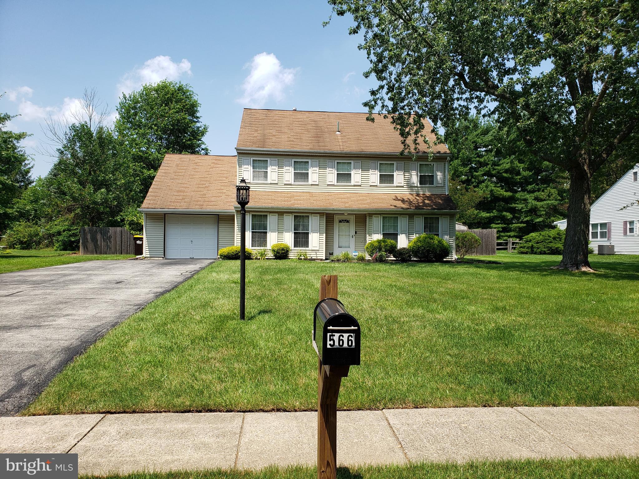 566 Lamplighter Road Horsham, PA 19044 - Photo 1 of 22 Gallery Image 1
