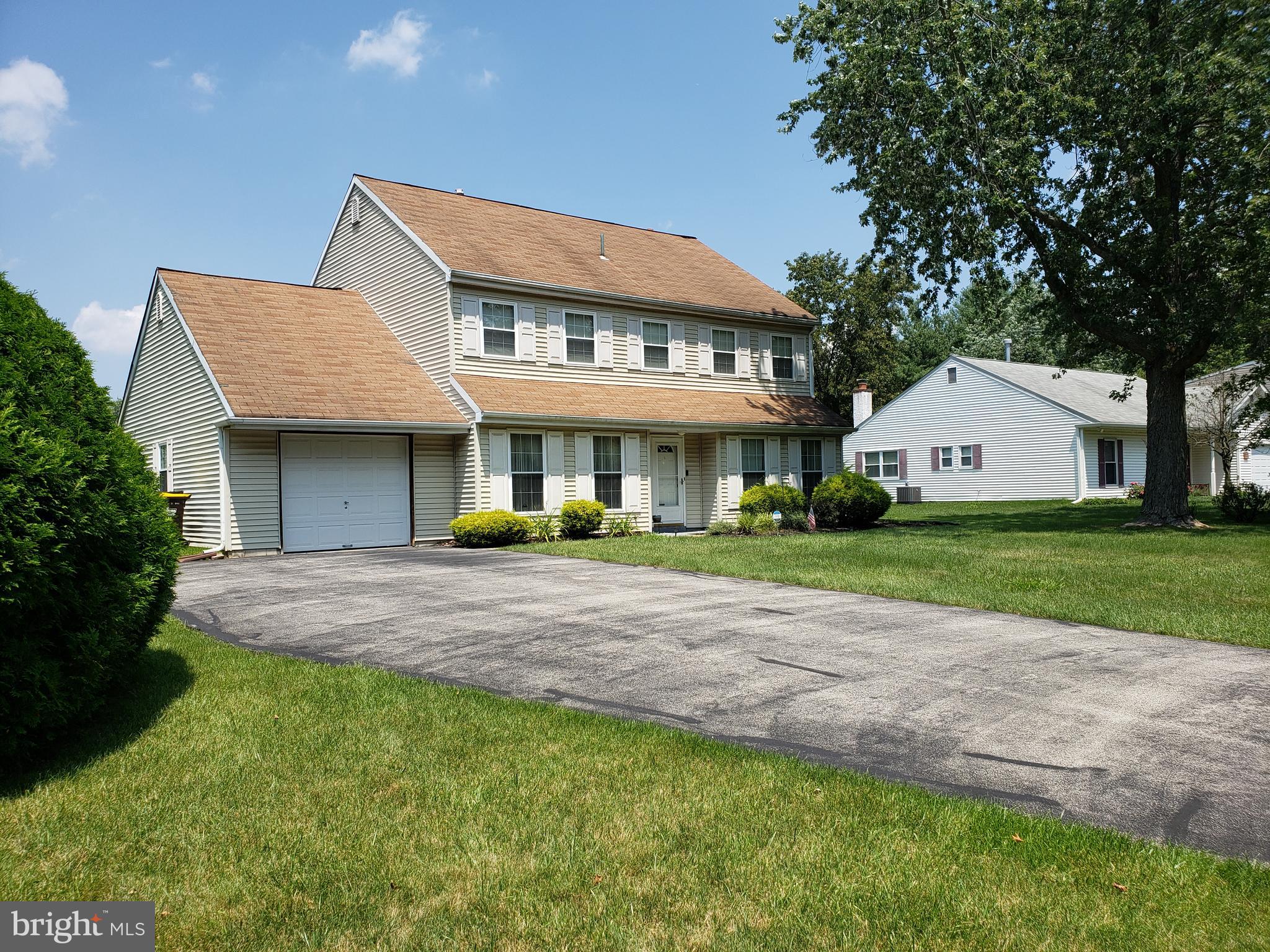 566 Lamplighter Road Horsham, PA 19044 - Photo 2 of 22 Gallery Image 2