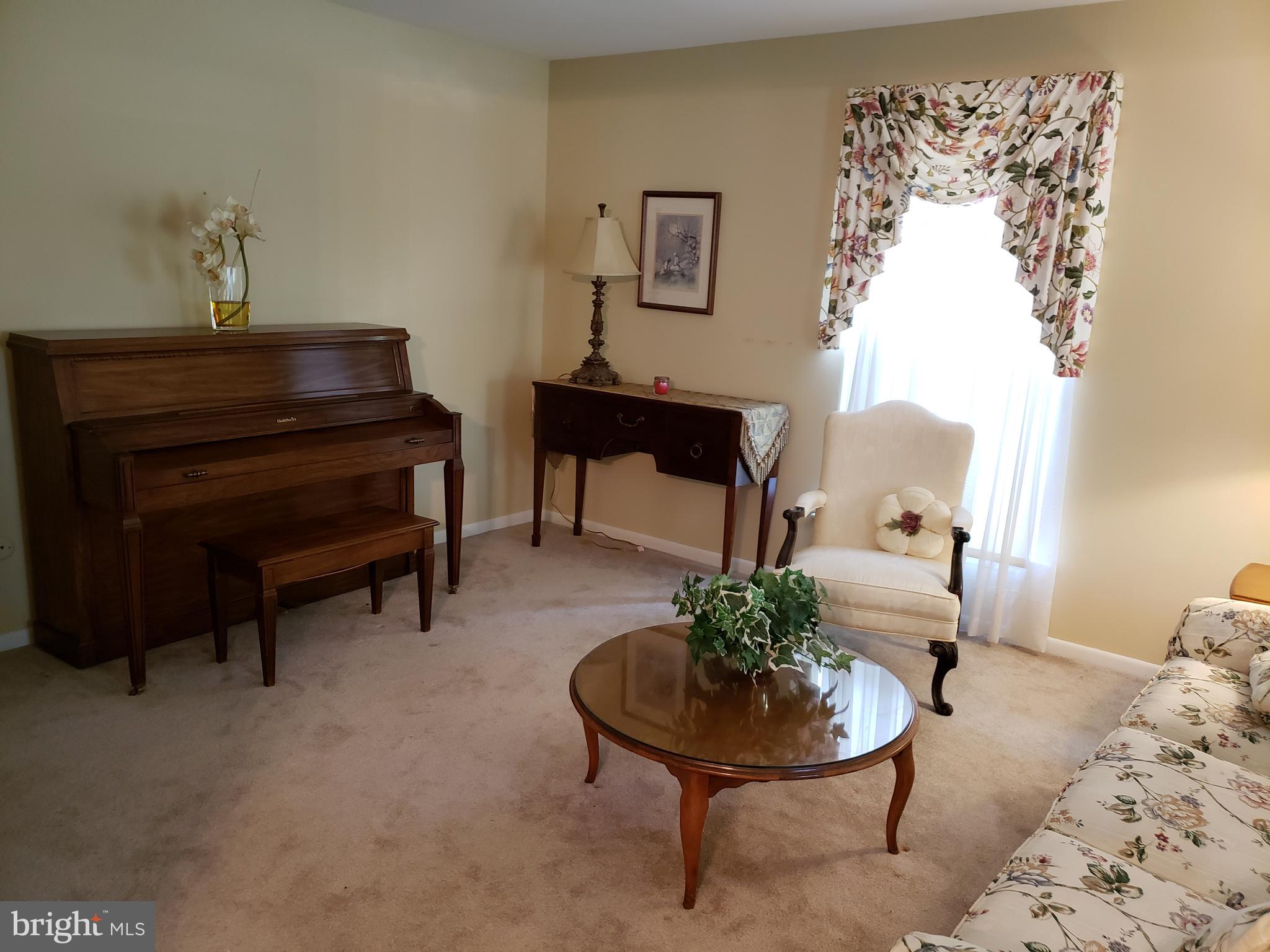 566 Lamplighter Road Horsham, PA 19044 - Photo 4 of 22 Gallery Image 4