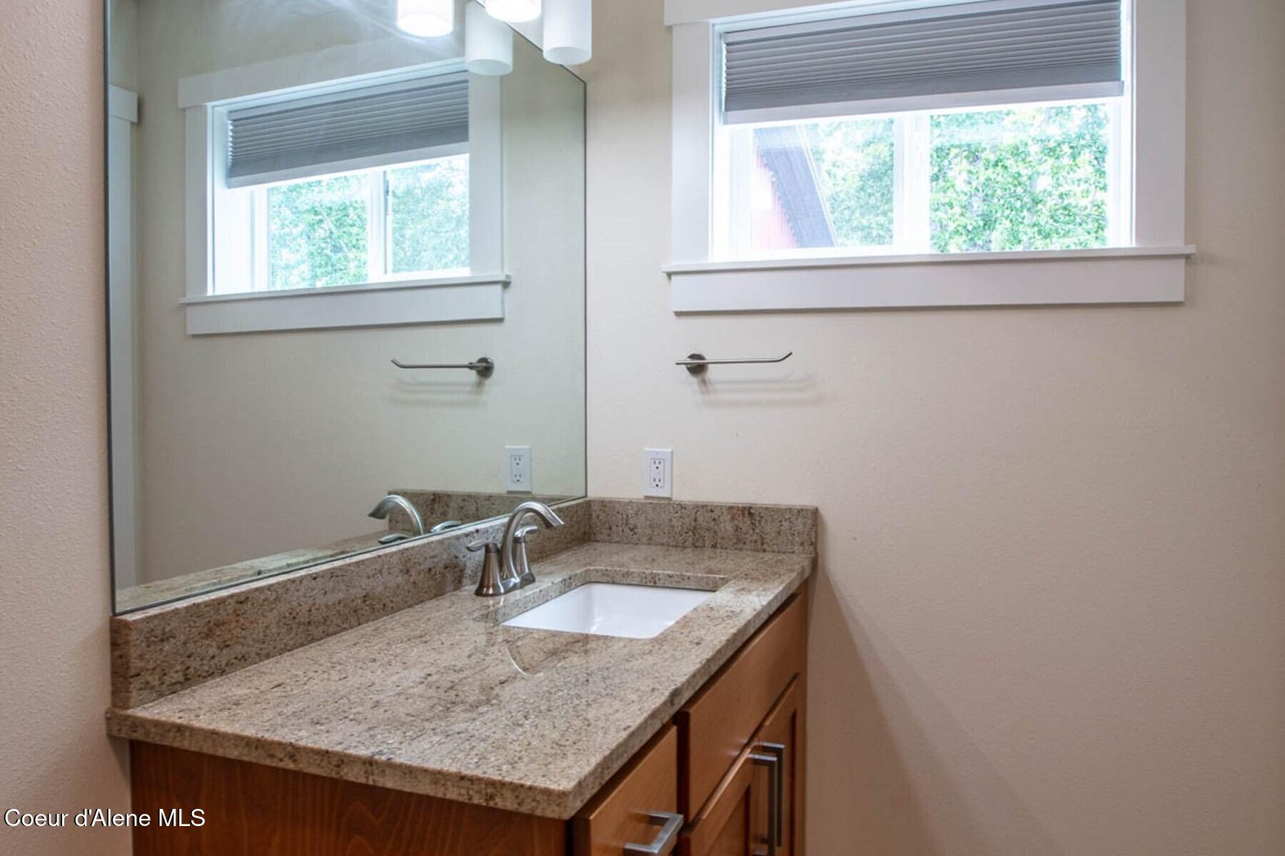 1923 Sagle Road Sagle, ID 83860 - Photo 19 of 42 Bathroom 2