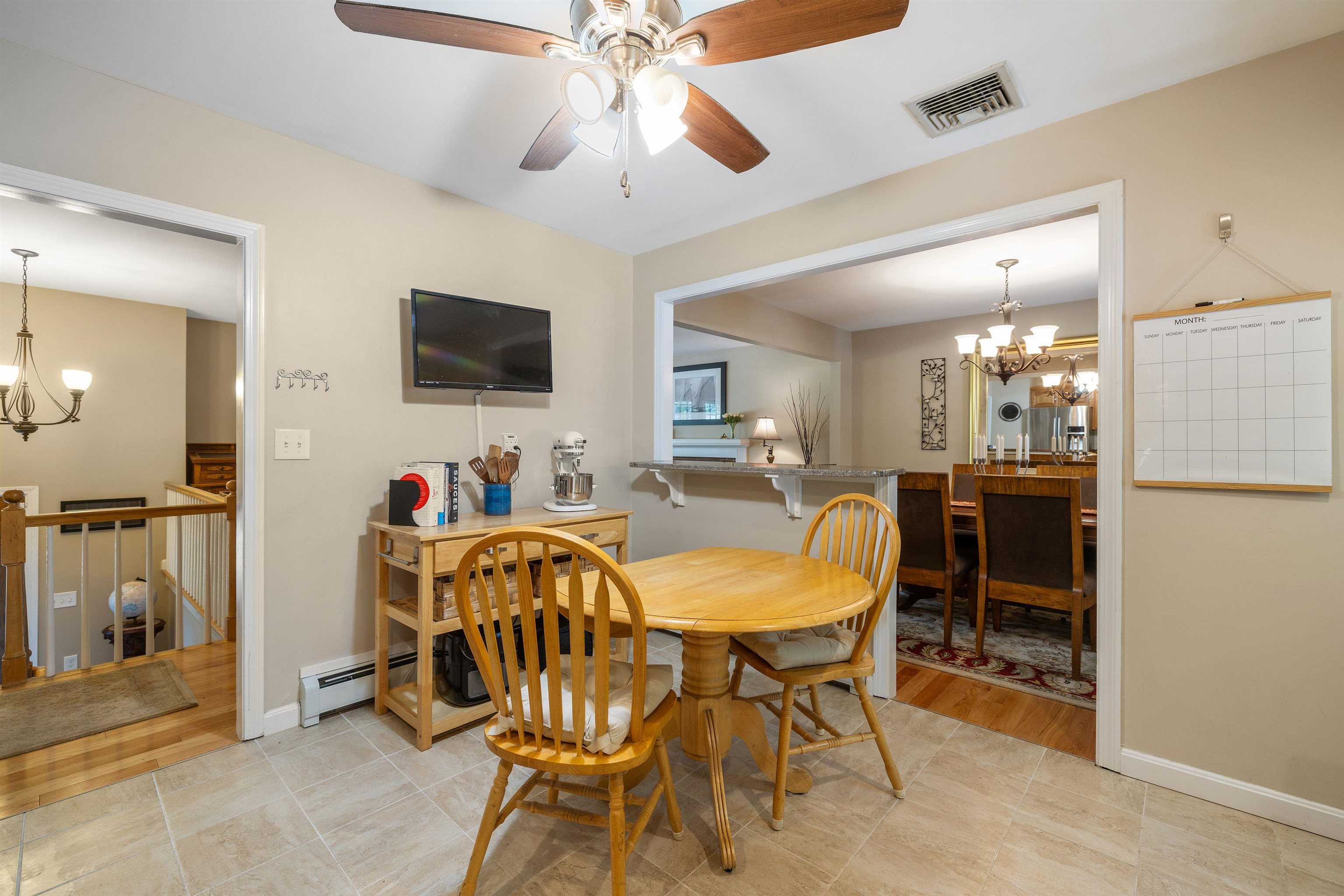 522 Oak Street Manchester, NH 03104 - Photo 3 of 33