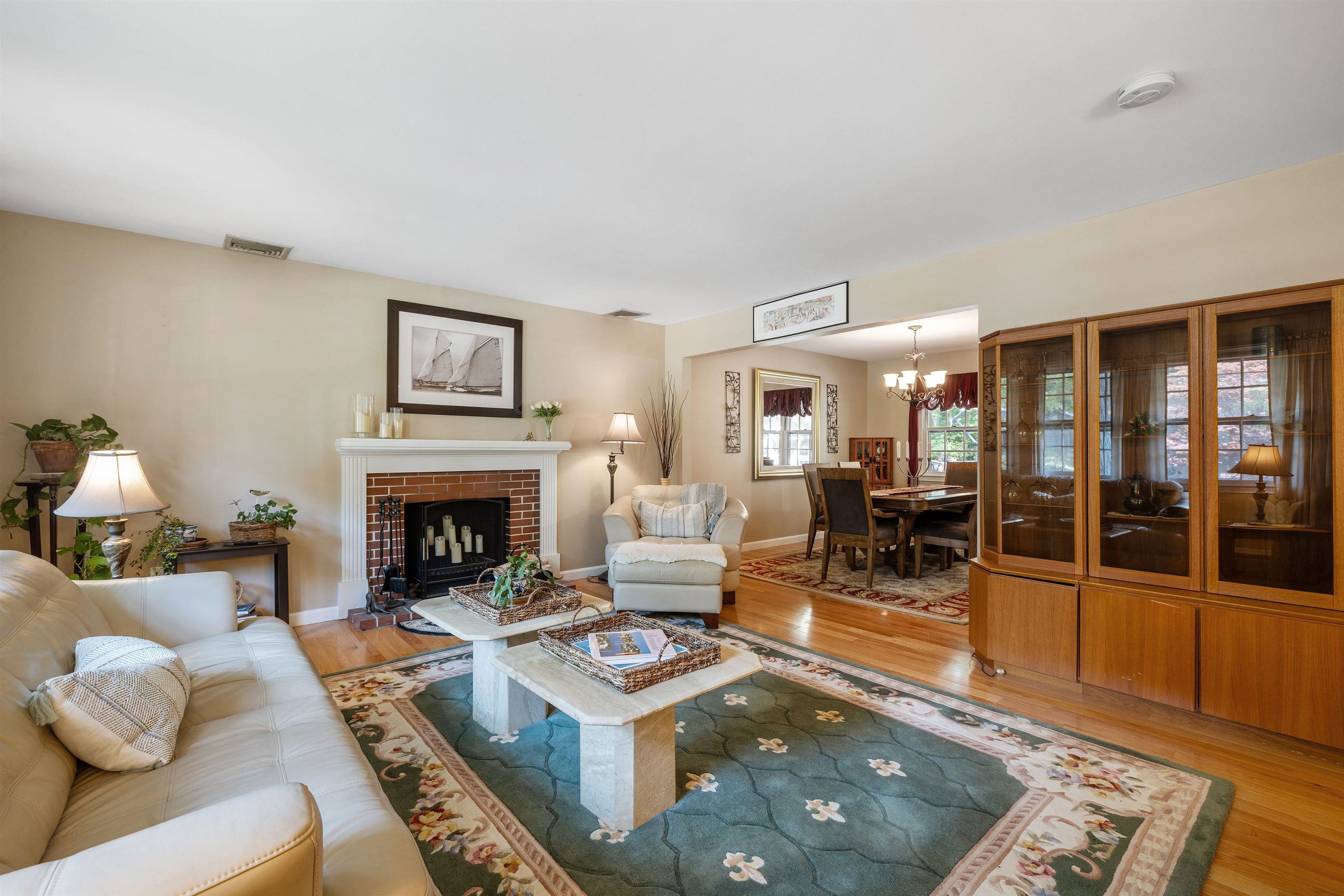 522 Oak Street Manchester, NH 03104 - Photo 31 of 33