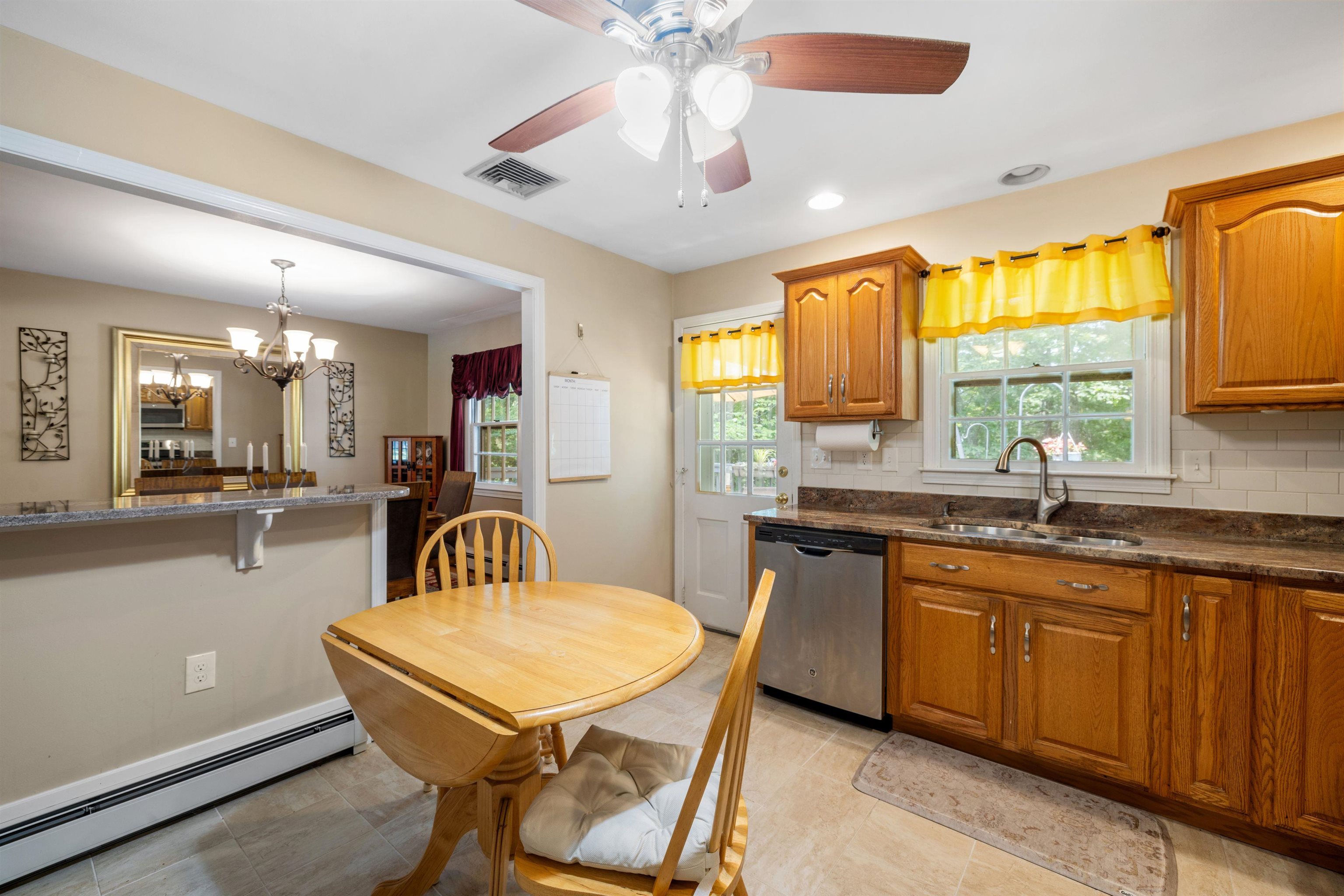 522 Oak Street Manchester, NH 03104 - Photo 33 of 33