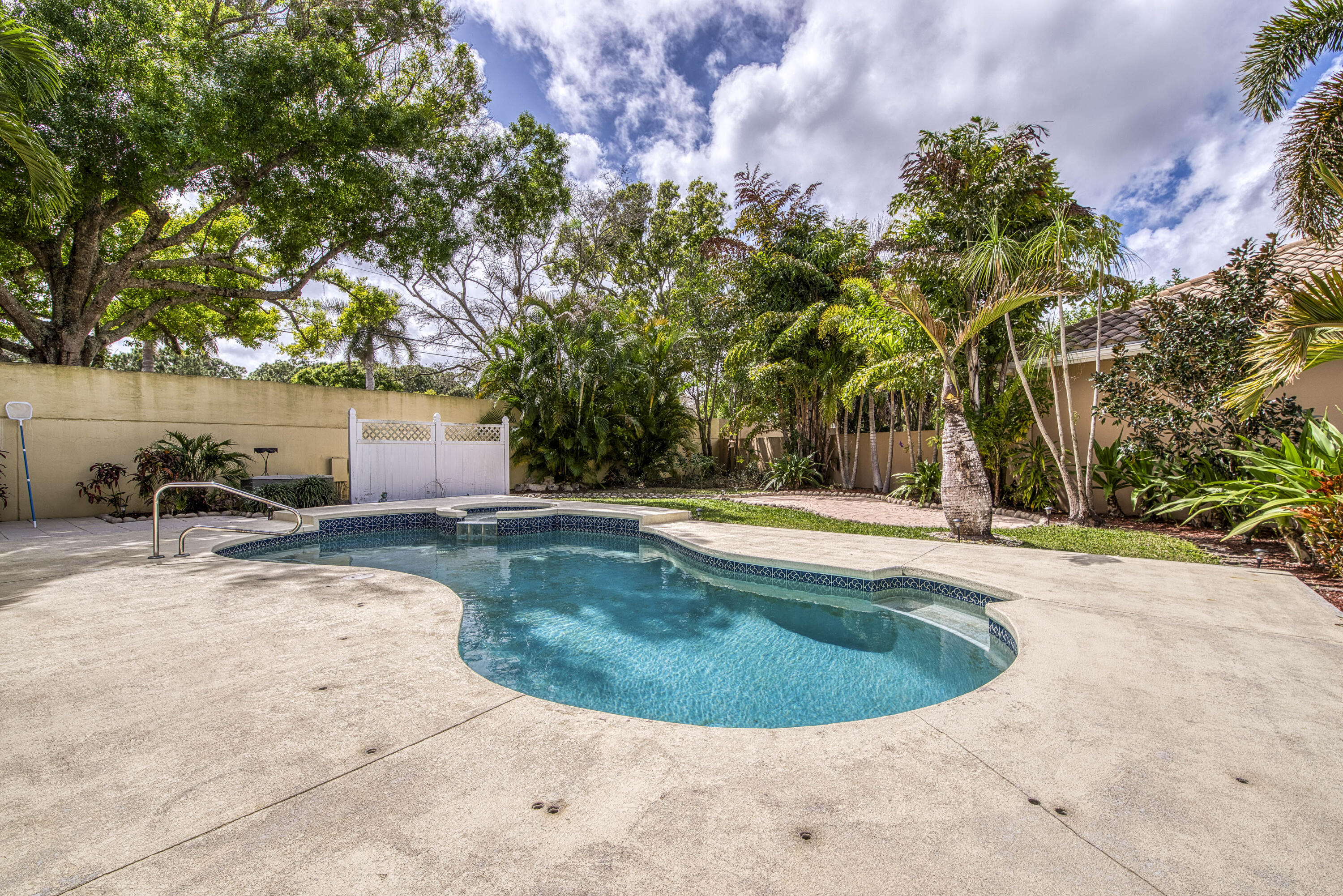 190 South Hampton Drive Jupiter, FL 33458 - Photo 27 of 38 _IMG7650_HDR