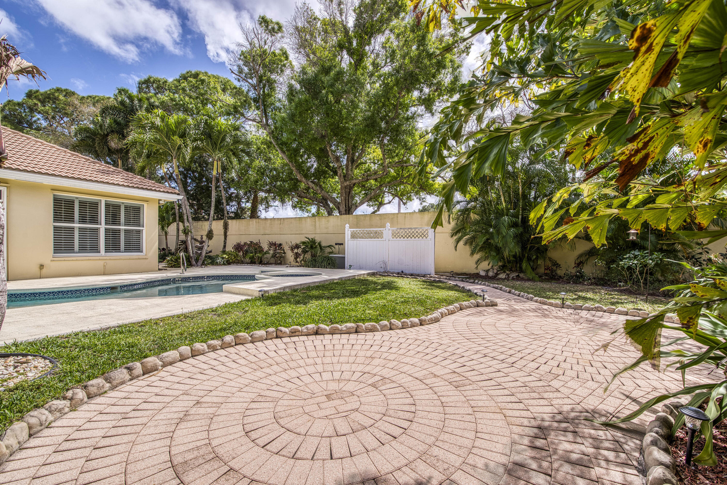 190 South Hampton Drive Jupiter, FL 33458 - Photo 31 of 38 _IMG7644_HDR