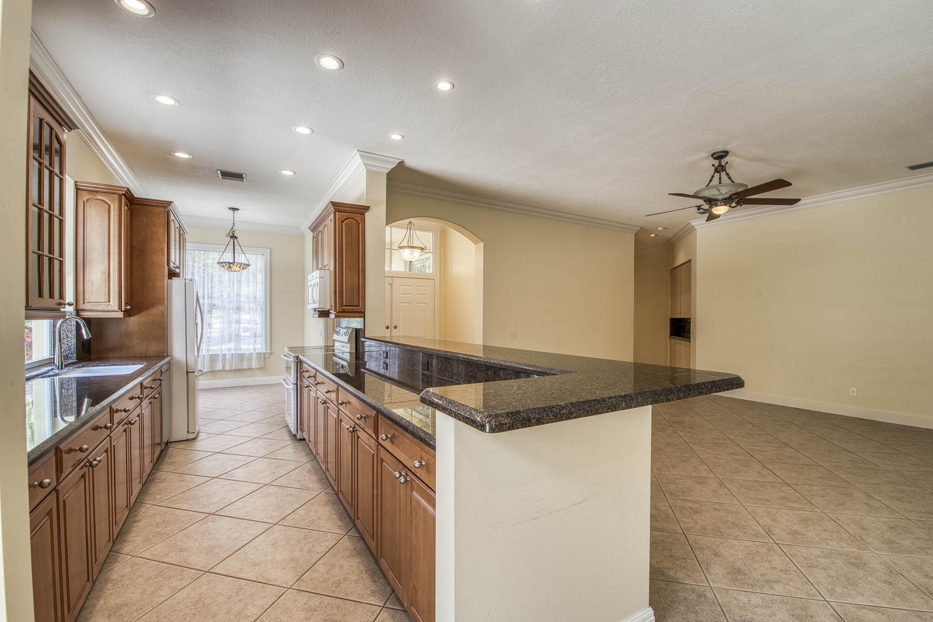 190 South Hampton Drive Jupiter, FL 33458 - Photo 8 of 38 _IMG7572_HDR