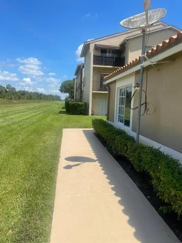 $1,600 | 1089 Benoist Farms Road, Unit 107, West Palm Beach, FL 33411