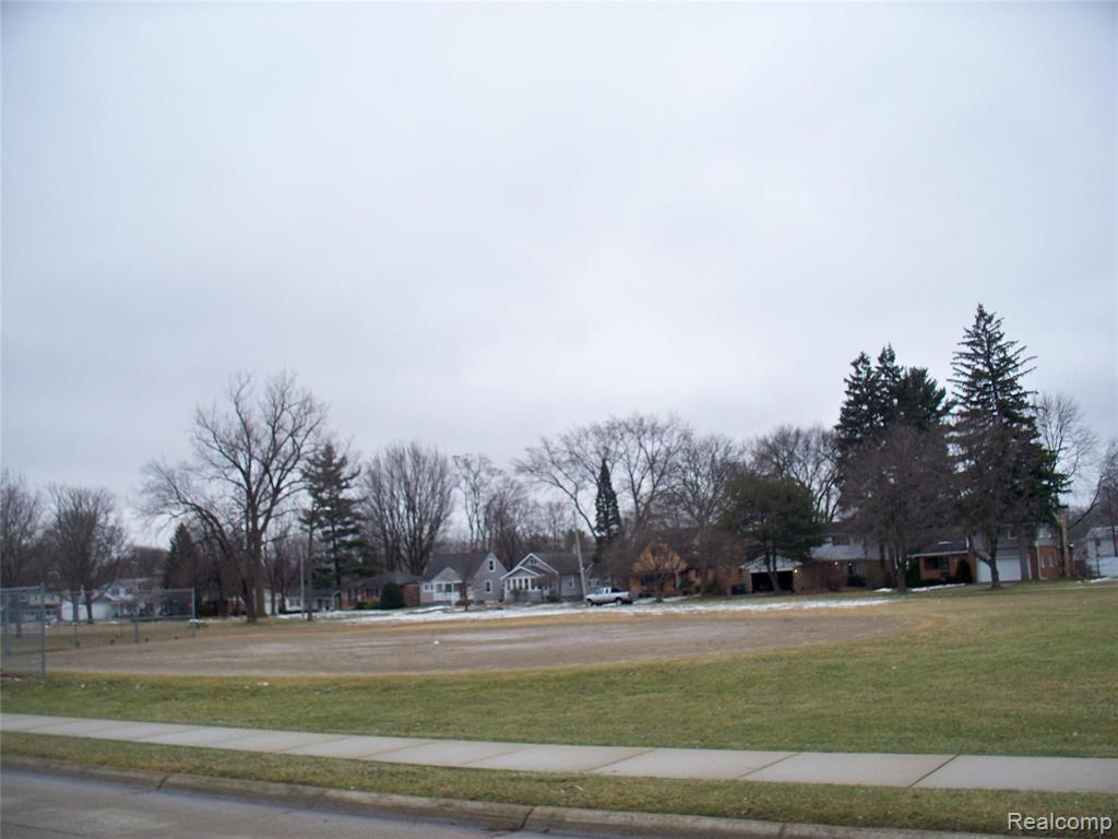 4002 Rochester Road Royal Oak, MI 48073 - Photo 7 of 24