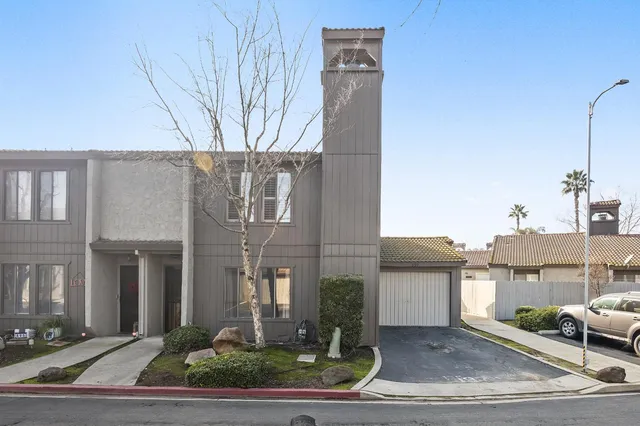 $280,000 | 897 Greenfield Avenue, Hanford, CA 93230