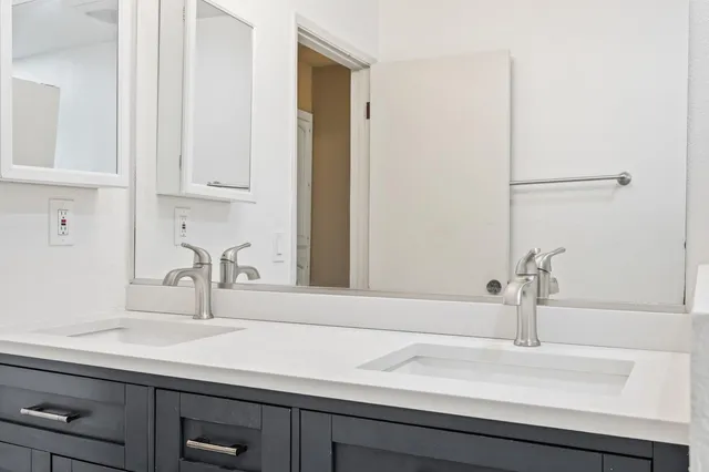 $280,000 | 897 Greenfield Avenue, Hanford, CA 93230