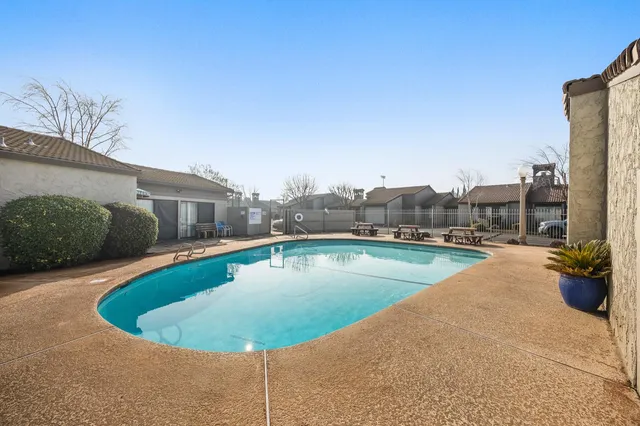 $280,000 | 897 Greenfield Avenue, Hanford, CA 93230