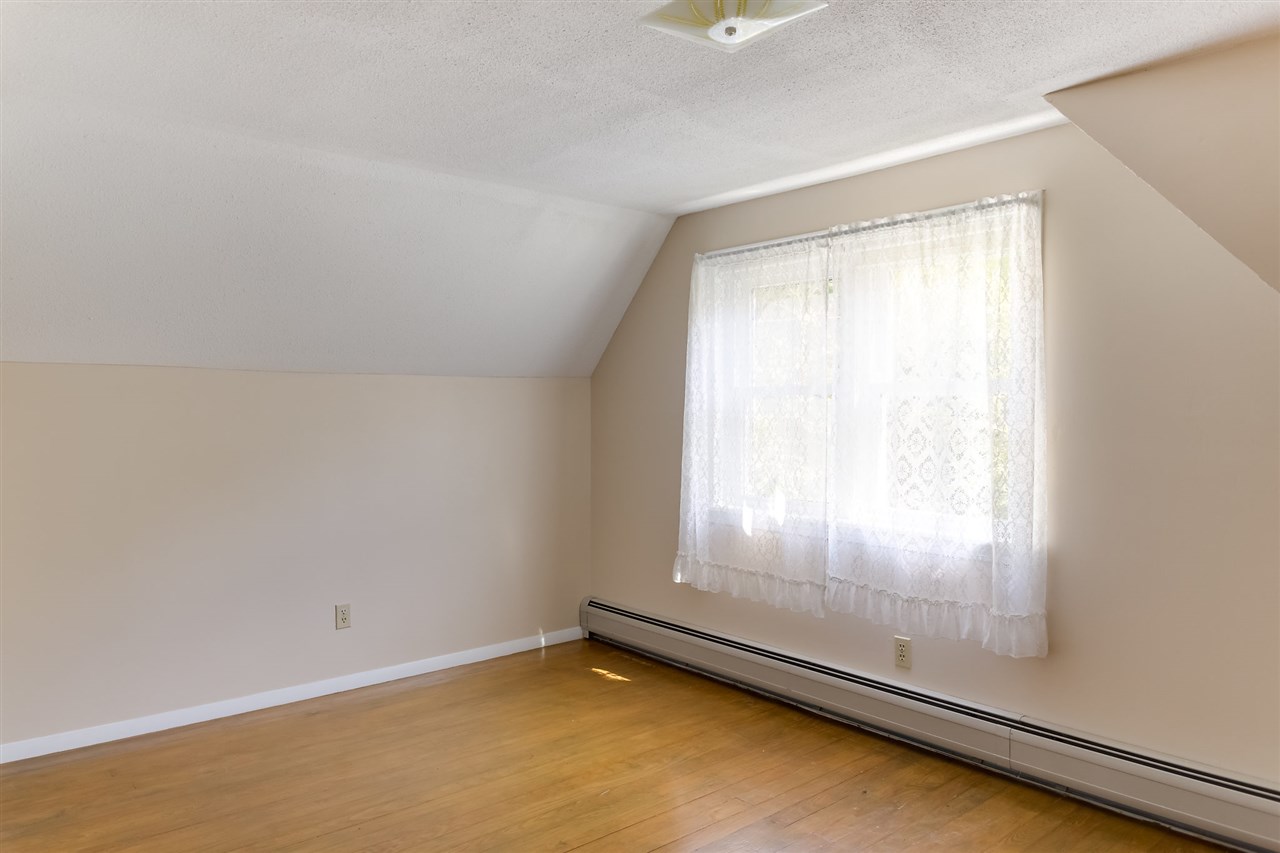 304 Stage Road Nottingham, NH 03290 - Photo 22 of 38