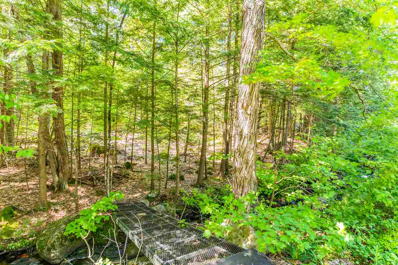 304 Stage Road Nottingham, NH 03290 - Photo 5 of 38