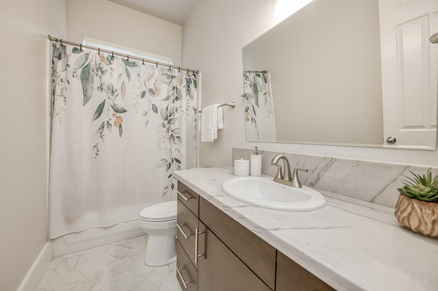 3081 Pico Avenue Clovis, CA 93619 - Photo 25 of 38