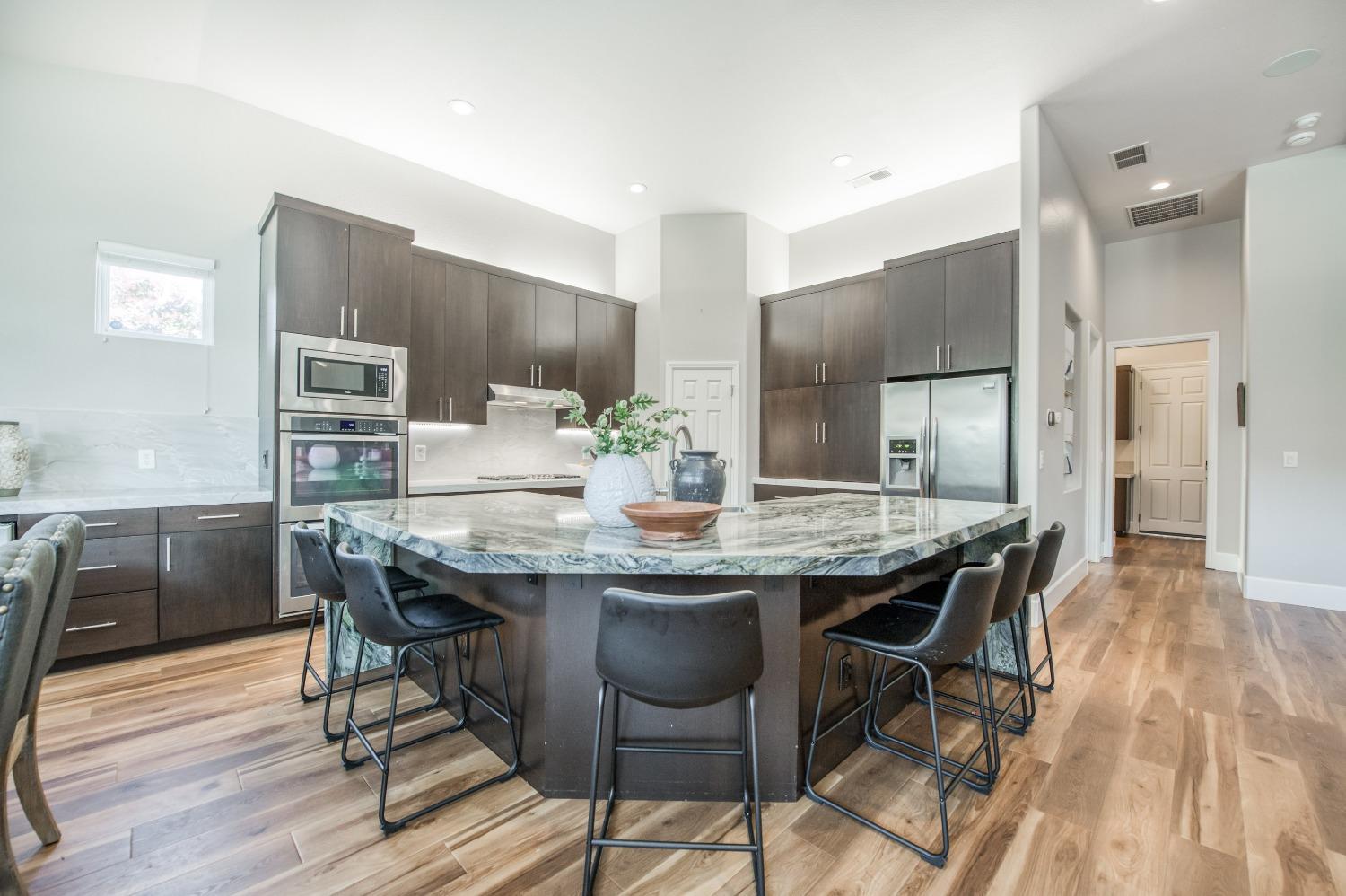 3081 Pico Avenue Clovis, CA 93619 - Photo 9 of 38