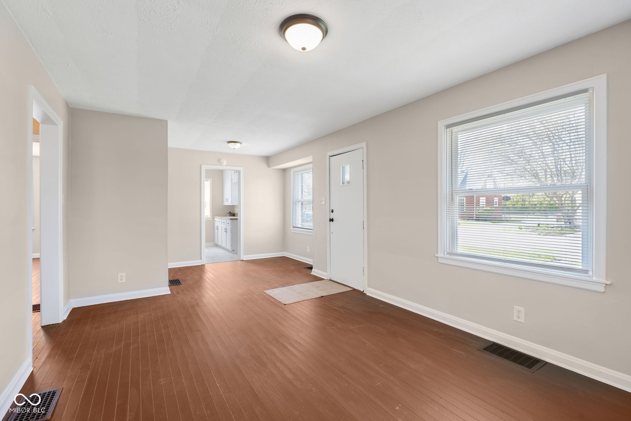 1941 Union Street Columbus, IN 47201 - Photo 6 of 22