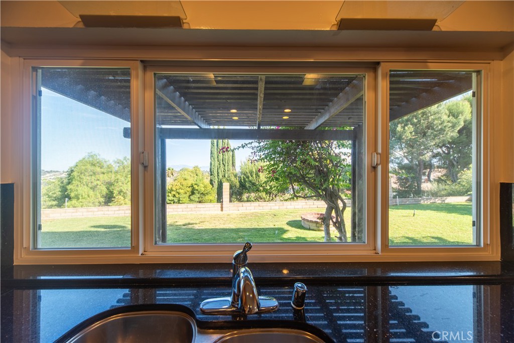 21515 Chirping Sparrow Road Diamond Bar, CA 91765 - Photo 8 of 33 Gallery Image 8
