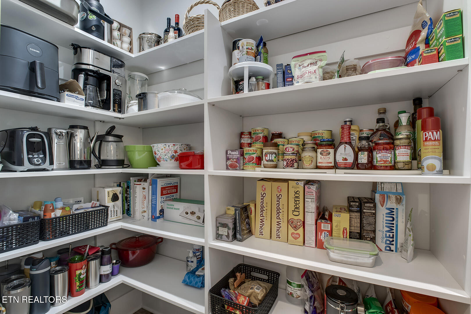 131 Dudala Way Loudon, TN 37774 - Photo 13 of 60 13_131 Dudala Way_Pantry01