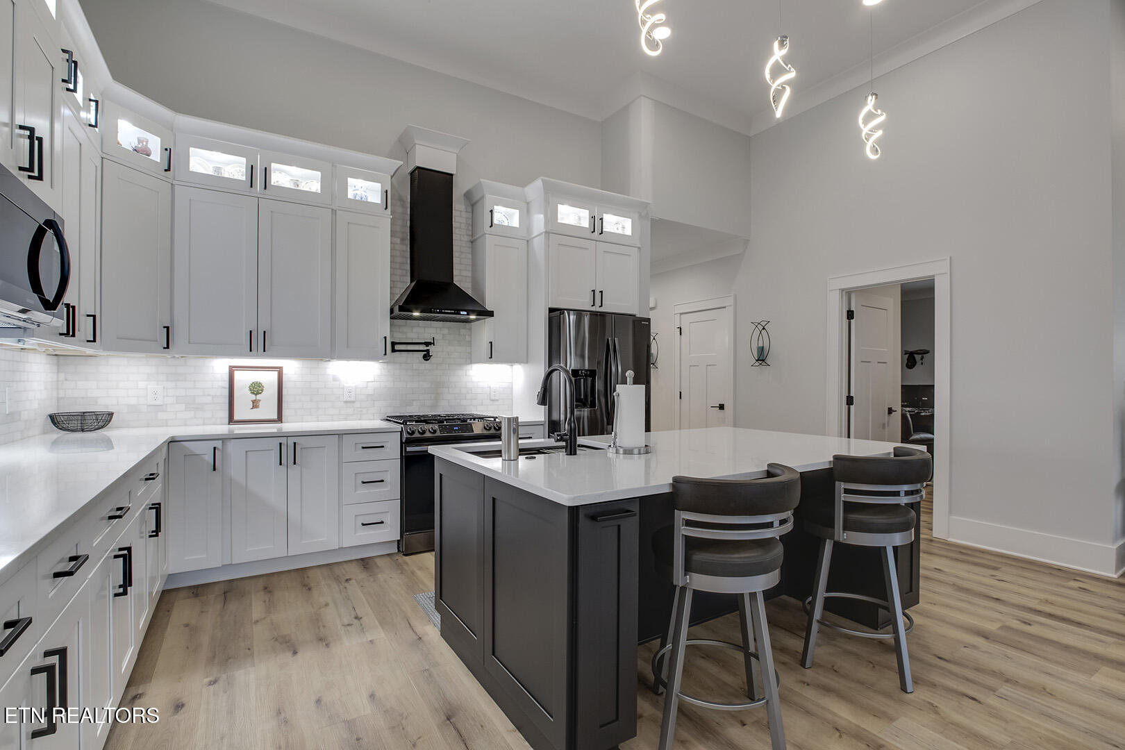 131 Dudala Way Loudon, TN 37774 - Photo 15 of 60 15_131 Dudala Way_BreakfastBar02