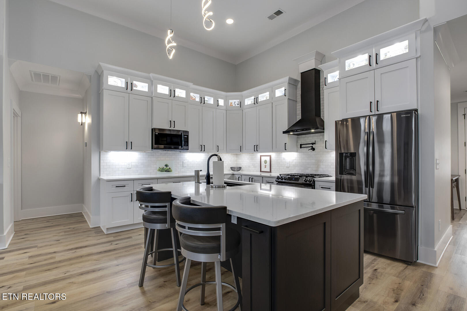 131 Dudala Way Loudon, TN 37774 - Photo 9 of 60 09_131 Dudala Way_BreakfastBar01