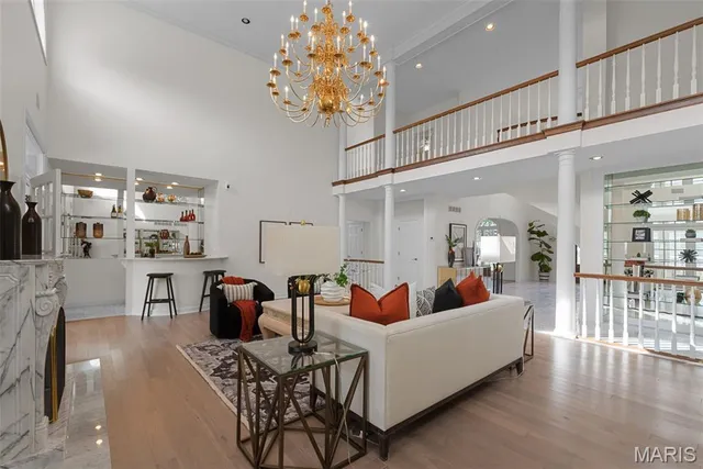 $1,550,000 | 2242 Whitney Pointe Drive, Clarkson Valley, MO 63005