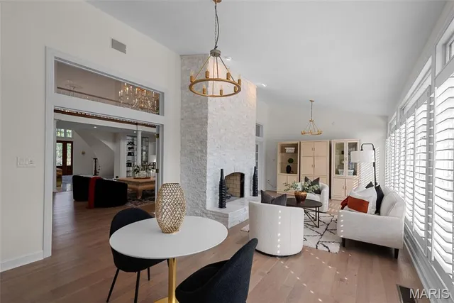 $1,550,000 | 2242 Whitney Pointe Drive, Clarkson Valley, MO 63005