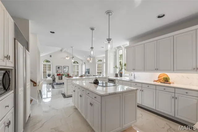 $1,550,000 | 2242 Whitney Pointe Drive, Clarkson Valley, MO 63005