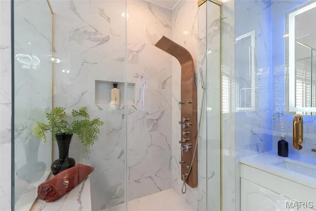 $1,550,000 | 2242 Whitney Pointe Drive, Clarkson Valley, MO 63005