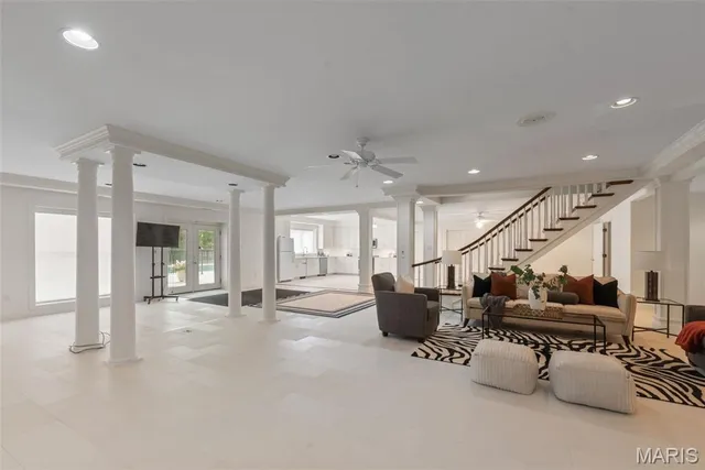 $1,550,000 | 2242 Whitney Pointe Drive, Clarkson Valley, MO 63005