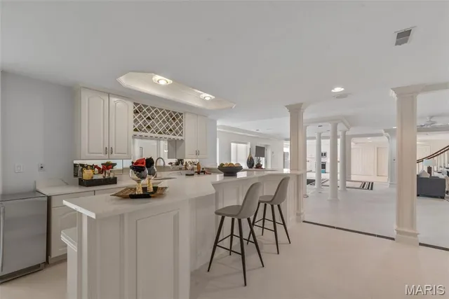 $1,550,000 | 2242 Whitney Pointe Drive, Clarkson Valley, MO 63005