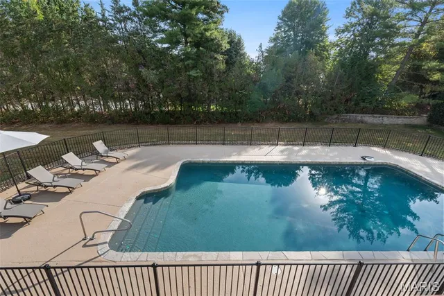 $1,550,000 | 2242 Whitney Pointe Drive, Clarkson Valley, MO 63005